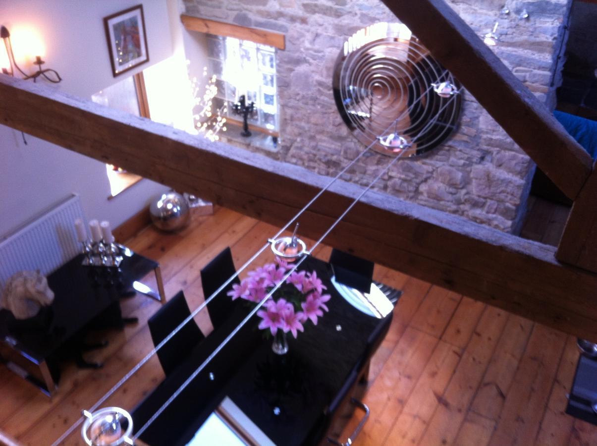 Beudy Bach Bed & Breakfast Cross Hands Room photo